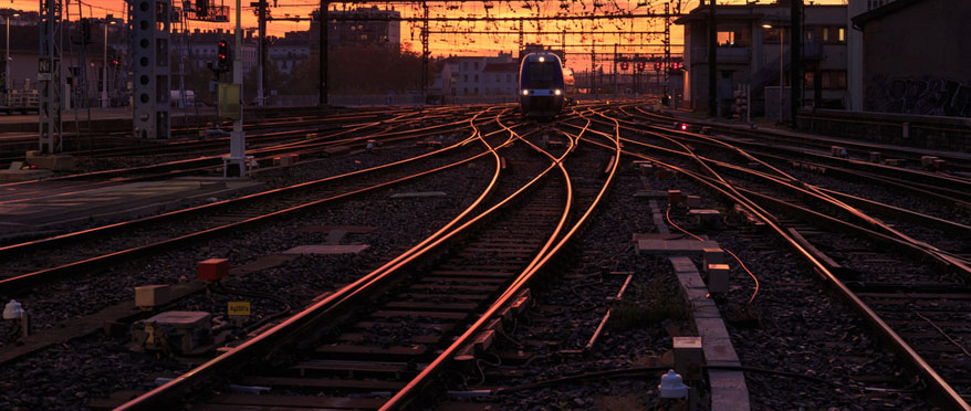 Zvyšování rychlosti na české železnici se projevuje kratšími jízdními dobami vlaků
